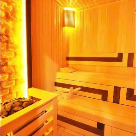 Modern Studio With A Pool In The Heart Of *