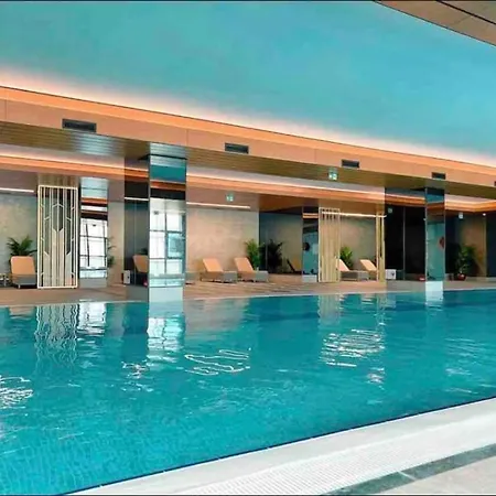 Modern Studio With A Pool In The Heart Of Διαμέρισμα Κωνσταντινούπολη